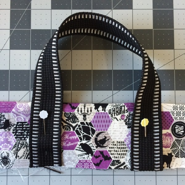 Midnight Bite Treat Bag Tutorial | lillyella stitchery